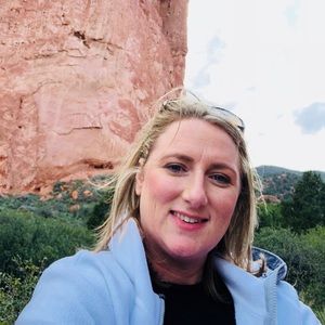 Meet your Posher, Leeann